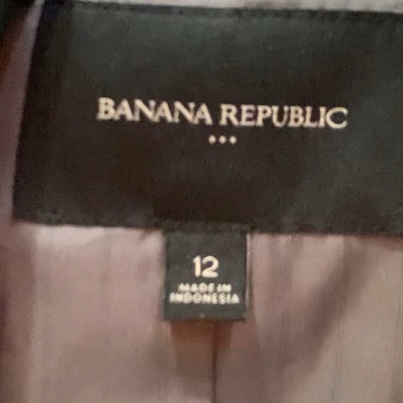 Banana Republic Black Blazer - Size 12 - Picture 4 of 4